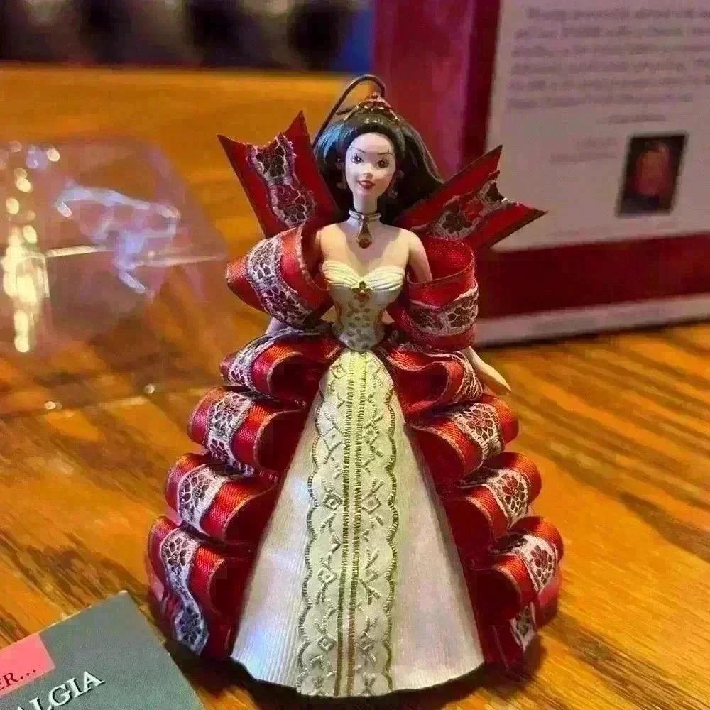 1997 Holiday Barbie Keepsake ornament. - Picture 2 of 7